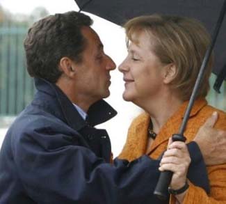 SarkozyMerkel, cc Flickr Pimkie, modified, https://creativecommons.org/licenses/by-sa/2.0/