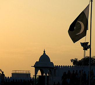 PakistanSunset, cc Flickr Opendemocracy, modified, https://creativecommons.org/licenses/by-sa/2.0/