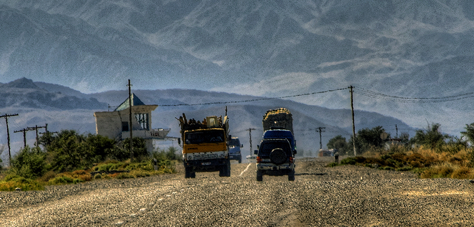 OBORCentralAsia, cc Flickr Thomas Depenbusch (Depi), modified, https://creativecommons.org/licenses/by/2.0/