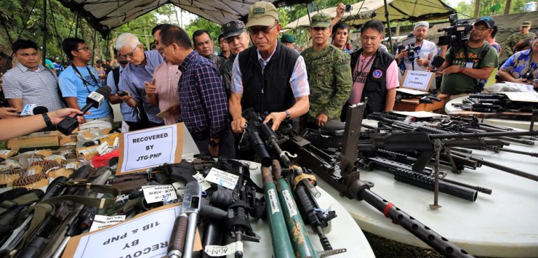 Confiscated weapons from the Marawi siege, public domain Philippines Presidential Communications Operation Office, https://commons.wikimedia.org/wiki/File:Confiscated_Weapons_Marawi_crisis_June_2017.jpg