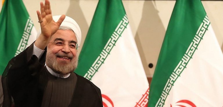 Hassan_Rouhani_press_conference_after_his_election_as_president_14, cc Alireza Bahari, modified, Fars News, https://commons.wikimedia.org/wiki/File:President_Rouhani_at_Hormozgan_2018-02-28_02.jpg